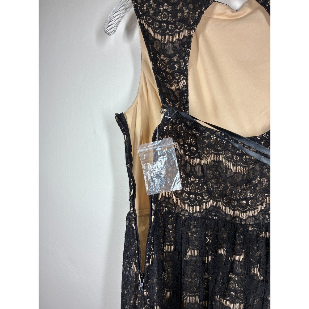 City Triangles Black Lace Nude Lined A Line Dress Keyhole Back Women's XL - Picture 10 of 13